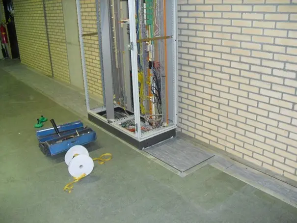 System Floor Technics